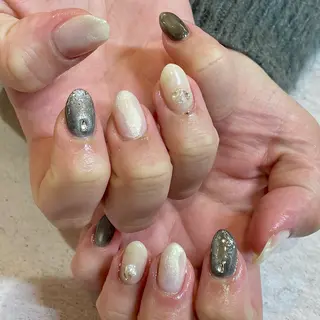 ネイル LUNI(シェアサロンHeartSpace内)所属・LUNI 久屋大通 ˚✧₊⁎/ yuriのネイルデザイン