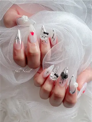 ネイル She   Nail所属・ISA_ BELLAのネイルデザイン
