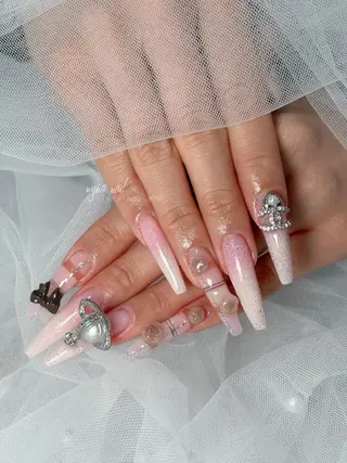 ネイル 長さ出し専門 nynaのネイルデザイン