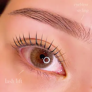 アイブロウ alchemy workzの眉毛・アイブロウイメージ