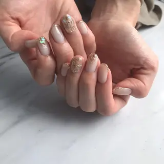 ミディアム Lunenail所属・Lune nailのネイルデザイン