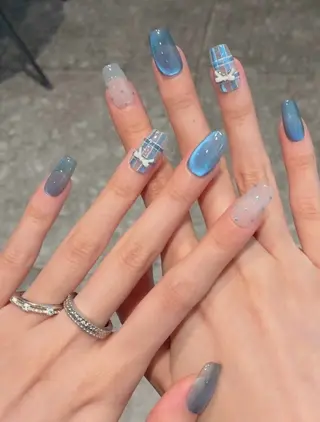 ネイル 高木 維麗絲のネイルデザイン