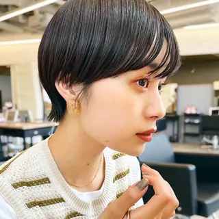 ショート カラー レイヤー/ショート透 明感カラー/西田祐賀のヘアスタイル