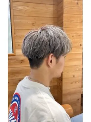 ショート カラー メンズ NICCOLO 西新のヘアスタイル