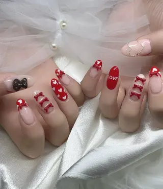 ネイル YOLO NAILのネイルデザイン