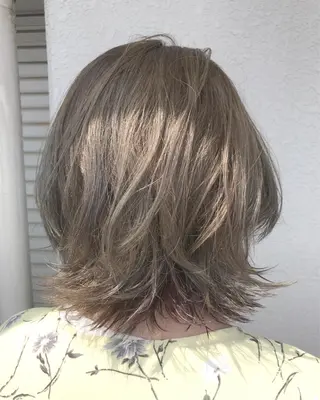ミディアム カラー レイヤーカット匠 イソザキノリユキのヘアスタイル