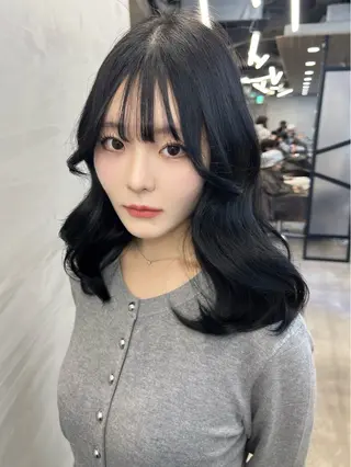 ミディアム カラー 艶髪/艶カラー/韓国 髪質改善/縮毛矯正のヘアスタイル