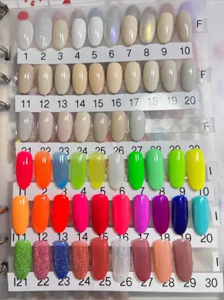 ネイル 清水 ユナのネイルデザイン