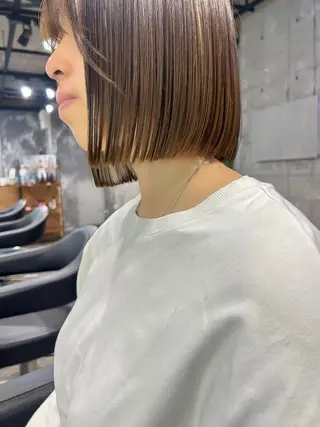 ミディアム カラー 僕なら縮毛矯正してて もブリーチできますのヘアスタイル