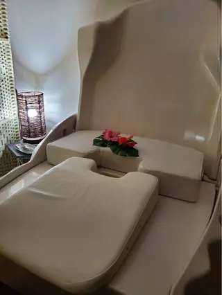 美尽  BIZIN所属・久々 もえみのネイルデザイン