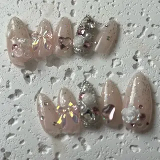 ネイル 加藤 千鈴のネイルデザイン