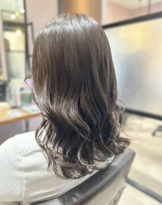 カラー 梶 瑞希のヘアスタイル