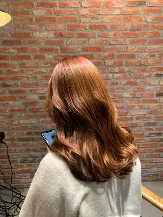 ロング カラー 藤田 明輝のヘアスタイル