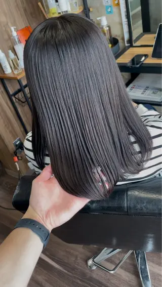 ミディアム カラー Lull (シェアサロンReco VIProom)所属・Lull1人美容室 バレイヤージュのヘアスタイル