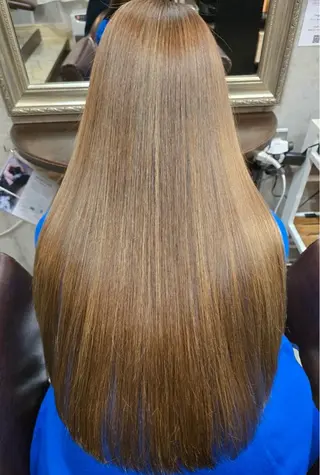 ロング La Ruelle yoko🐈髪質改善のヘアスタイル