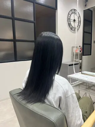 カラー Lapel green所属・カラーモデル Takahataのヘアスタイル