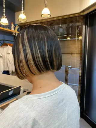 ショート カラー ハイトーン/ボブ/ レイヤー💫カイセイのヘアスタイル