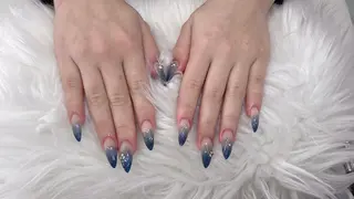 ネイル り オのネイルデザイン