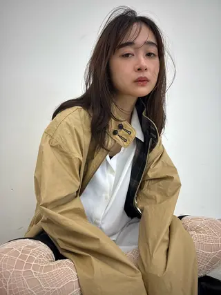 ミディアム n i r .所属・渡部 円のヘアスタイル