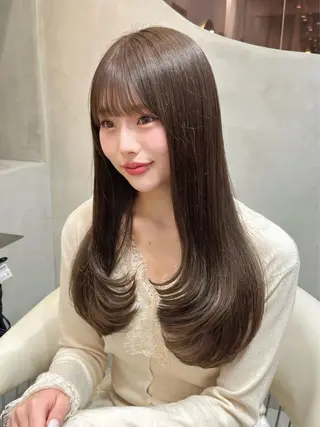 セミロング カラー 大宮レイヤーカット ハッシュ　柏崎颯刀のヘアスタイル