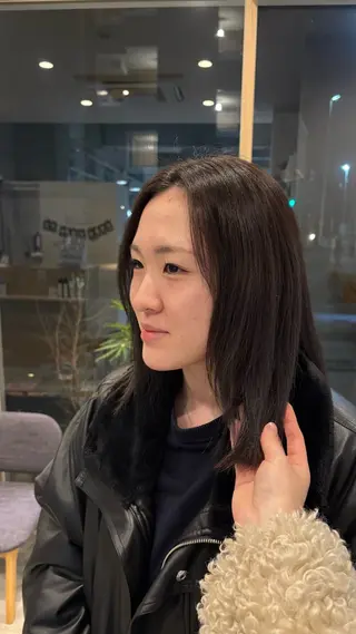 セミロング 深田 桜子のヘアスタイル