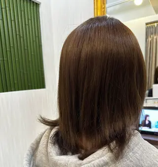 ミディアム カラー 阿部 麻衣子のヘアスタイル