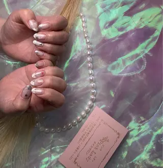 ネイル pink ladyサロン所属・べ にのネイルデザイン