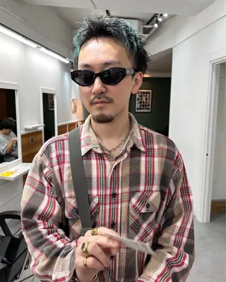 ショート メンズ グランジヘア 無造作ヘアHYUGAのヘアスタイル