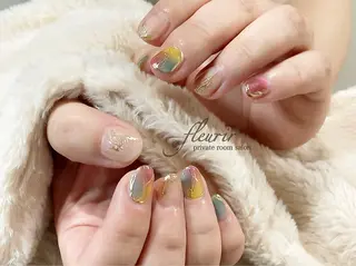 ネイル フルリール 【プライベートサロンのネイルデザイン