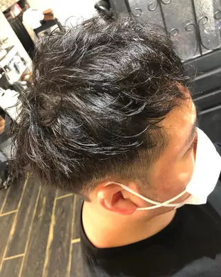 ミディアム カラー ブリーチ無し白髪ぼか し/艶髪/津嘉山のヘアスタイル