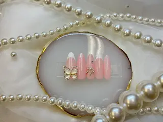 ネイル Queeens nailのネイルデザイン