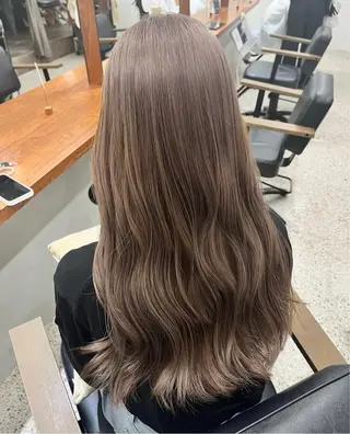 ロング 三宅 美帆のヘアスタイル