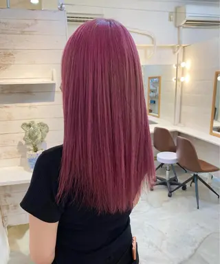 ロング ブリーチなしカラー ダブルカラーエクステのヘアスタイル