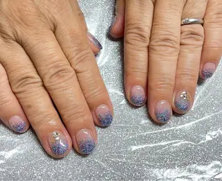 ネイル VIERU 🌈🎀💖のネイルデザイン