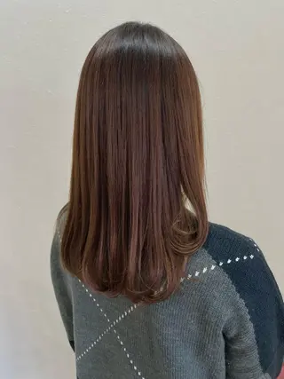 ミディアム 佐治 梨乃のヘアスタイル