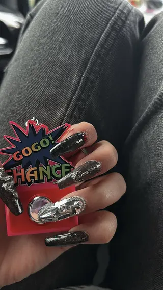 ネイル プライベートサロン ヴェール所属・上田 ゆいのネイルデザイン