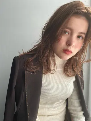 セミロング カラー 当日予約大歓迎💗 依田瑞希のヘアスタイル