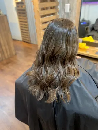 ロング カラー Lizir  ルズィール所属・Luzir⭐︎ GEN⭐︎のヘアスタイル