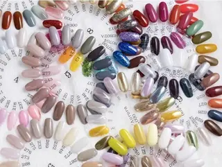 ネイル VALLA NAIL ACADEMY 東京恵比寿校所属・🌼 Nanami🌼のネイルデザイン