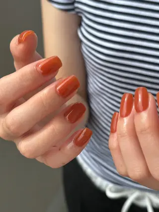 ネイル SALON VILLAGE Aoyama 2nd.所属・堀川 祐里のネイルデザイン