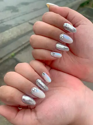 ネイル 高島 夏海のネイルデザイン