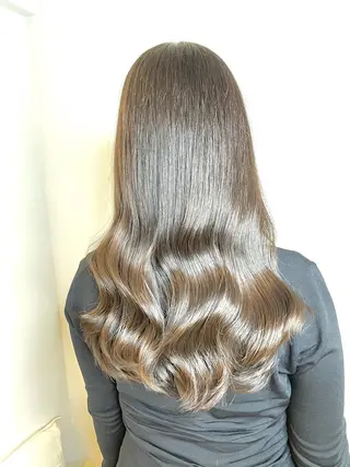 ロング SALOWIN 表参道所属・シンカ 表参道のヘアスタイル