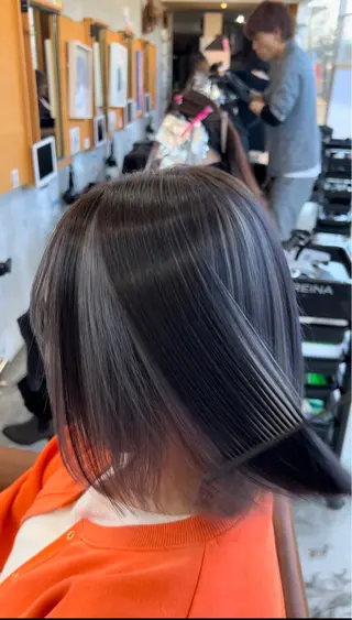 セミロング カラー ブリーチカラー/ 寺口佳希のヘアスタイル