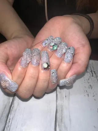 ネイル e.nail所属・🍎吉田 恵里🍎のネイルデザイン