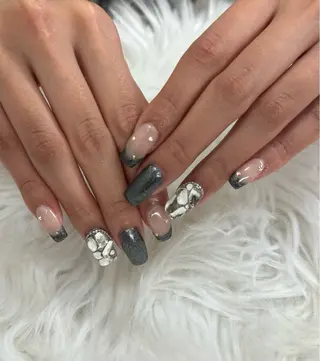 ネイル 富岡 妃奈のネイルデザイン