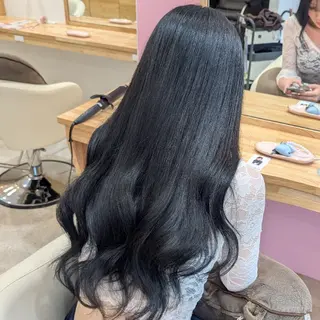 カラー ロング 彩桜/艶カラー/小顔 に見せるカット✂のヘアスタイル