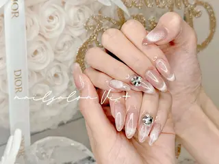 ネイル ✨Nailsalon Vi+✨のネイルデザイン