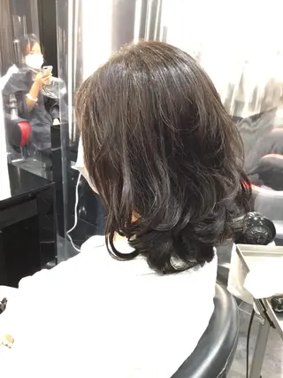 ミディアム パーマ Annon プライベートサロンのヘアスタイル