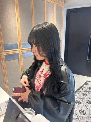 カラー miko🪽地毛風/ ハイトーン/レイヤーのヘアスタイル