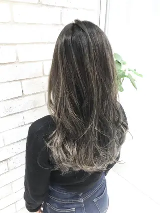 ロング カラー パーマ ヘアアレンジ メンズ キッズ ネイル マツエク・マツパ バレイヤージュ/ 髪質改善/渡邉悟🌱のヘアスタイル